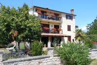 7179 - A-7179-a - Houses Trstenik