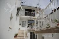 Holiday home 160321 - code 158099 - apartments makarska near sea