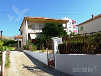 Holiday home 160045 - code 157458 - apartments trogir