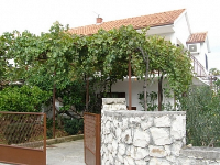 Holiday home 138687 - code 114582 - Apartments Okrug Gornji