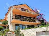 Holiday home 164451 - code 166761 - apartments trogir