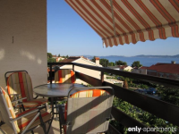 Nada2 Apartment with nice seaview ideal for couples - Nada2 Apartment with nice seaview ideal for couples - Rooms Bribir