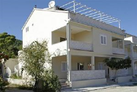 Apartments Kunjas - One-Bedroom Apartment with Terrace and Sea View - apartments in croatia
