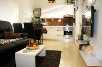 De Luxe Apartment - Two-Bedroom Apartment with Balcony - apartments split