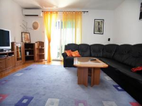 Apartment Salov - Three-Bedroom Apartment - Apartments Trogir