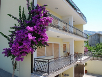 Holiday Rental Maslina - Apartment 7+2 persons - apartments in croatia